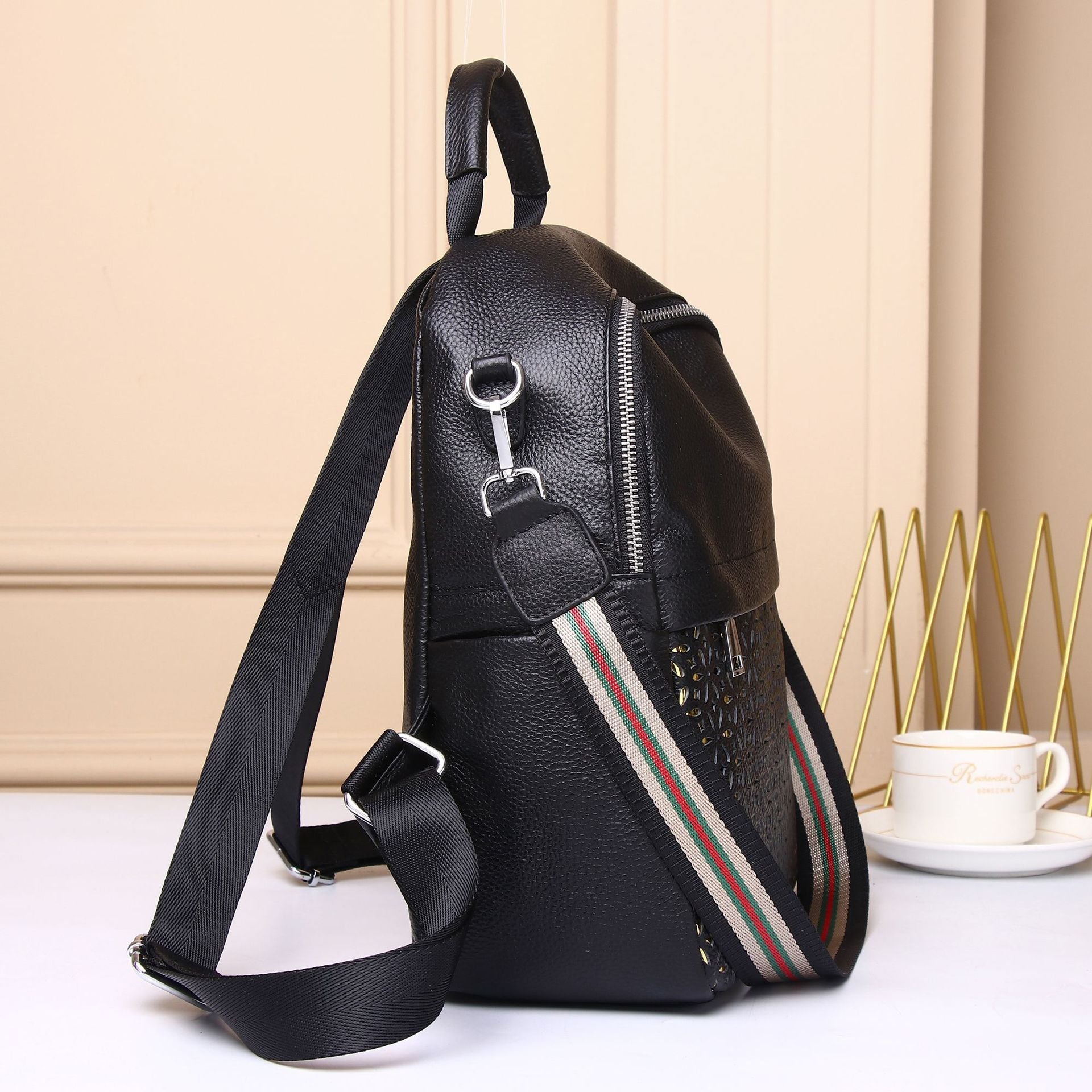High Quality Genuine Leather Backpack  Travel Backpack Fashion Backpack Soft Leather Large Bag Back Packs Bag For Women