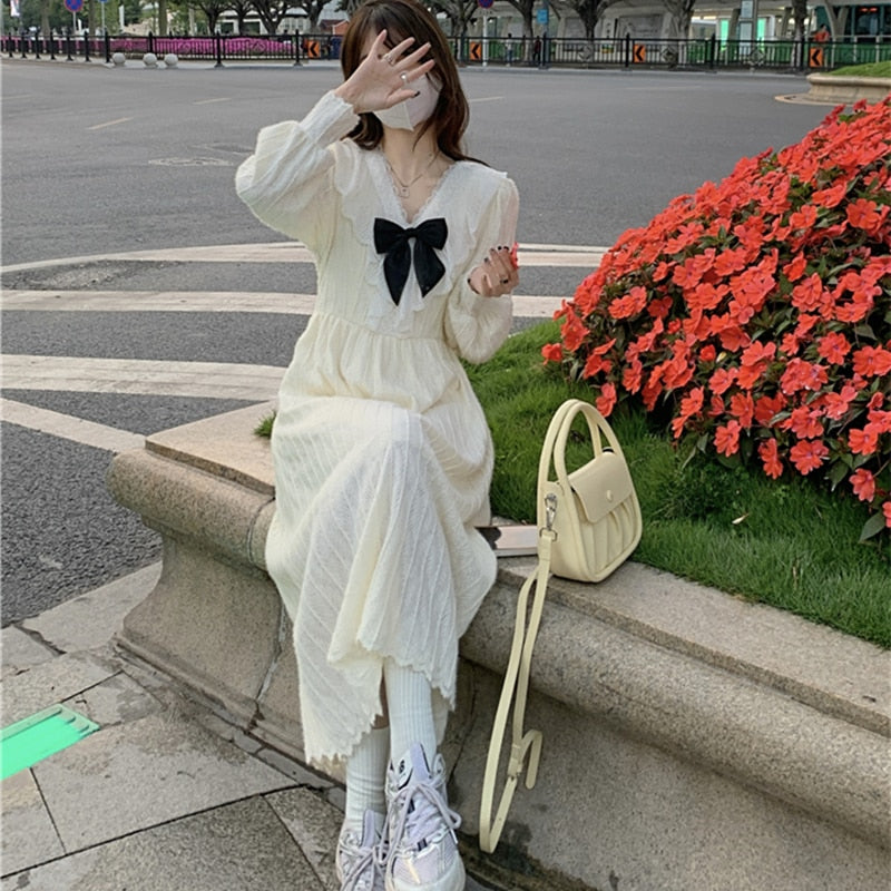 White Long Sleeves Womens Dress Chic Design  Spring Midi Skirt V Neck French Lace Hepburn Elegant Style Fashion Female Dress